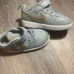 Nike kids boys sneakers size 8c